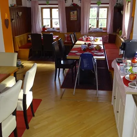 Alpinresort Derbacherhof Niedernsill