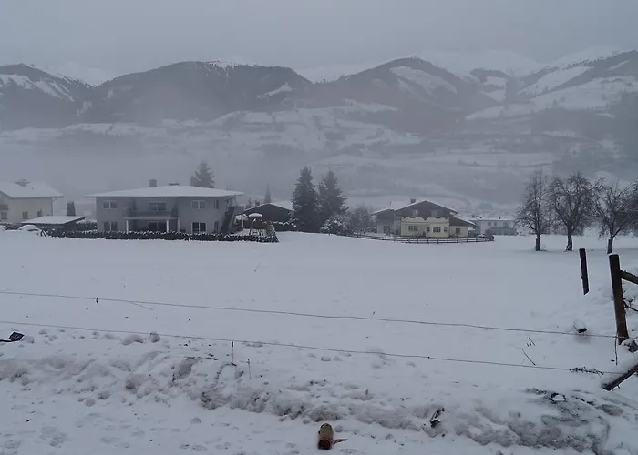 منتجع Alpinresort Derbacherhof 3*